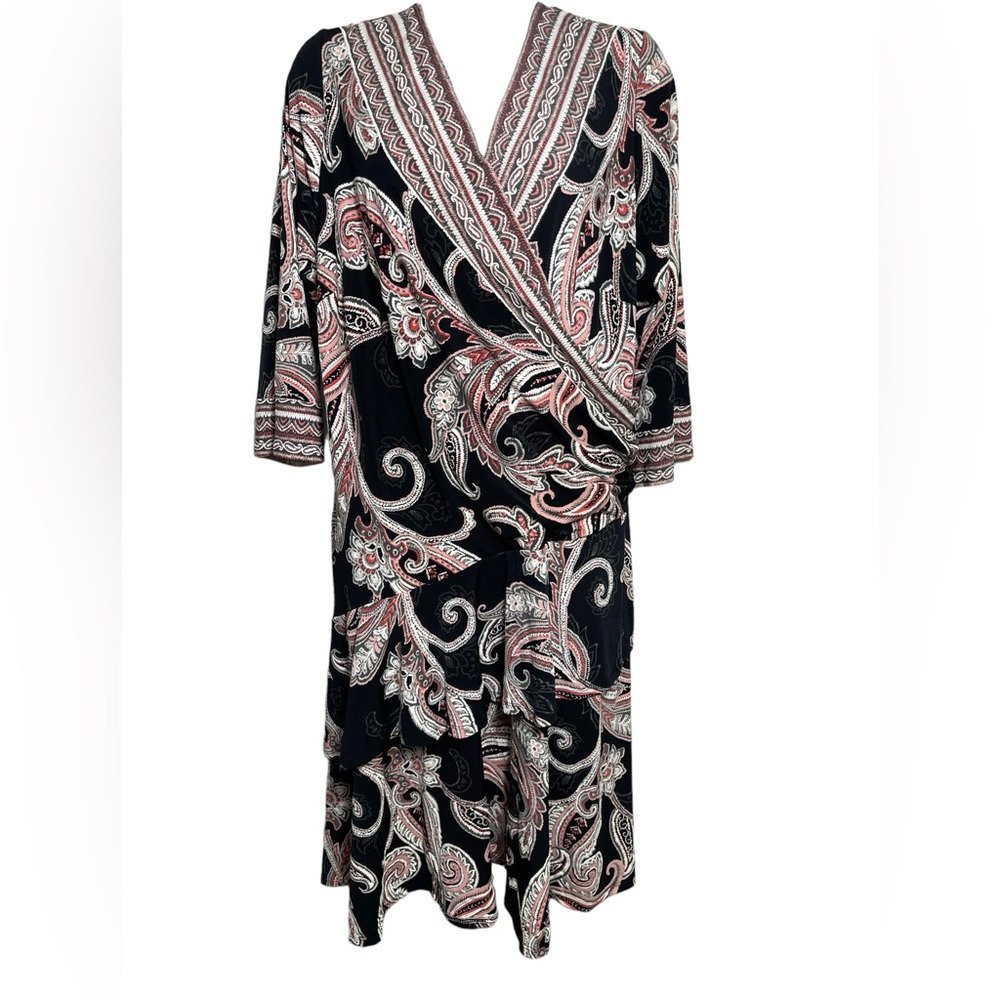Signature by Robbie Bee Dress size 2x stunning black and pink paisley dress 🖤🖤